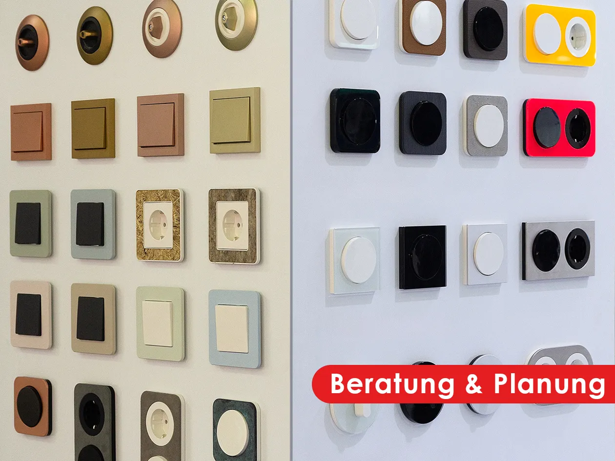 Beratung und Planung: Muster verschiedener Schalterprogramme an der Wand